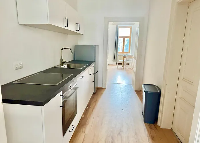 100 M2 With 4 * Vienna