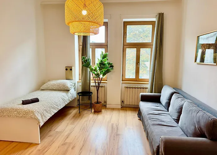 100 M2 With 4 * Vienna